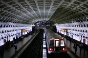 Scenes from the Metro's Blue/Orange Line in Washington, Thursday evening, Novvember 30, 2006. The Washington Metrorail subway system operates 86 stations withing a 106 mile network in the national capital region, the second-largest rail transit system in the country.  (AP Photo/J. Scott Applewhite)