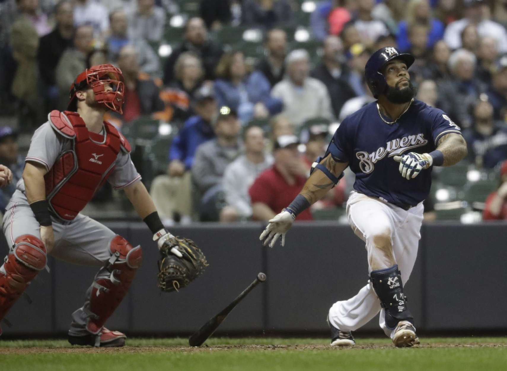 Eric Thames homers again, Reds lose to Brewers