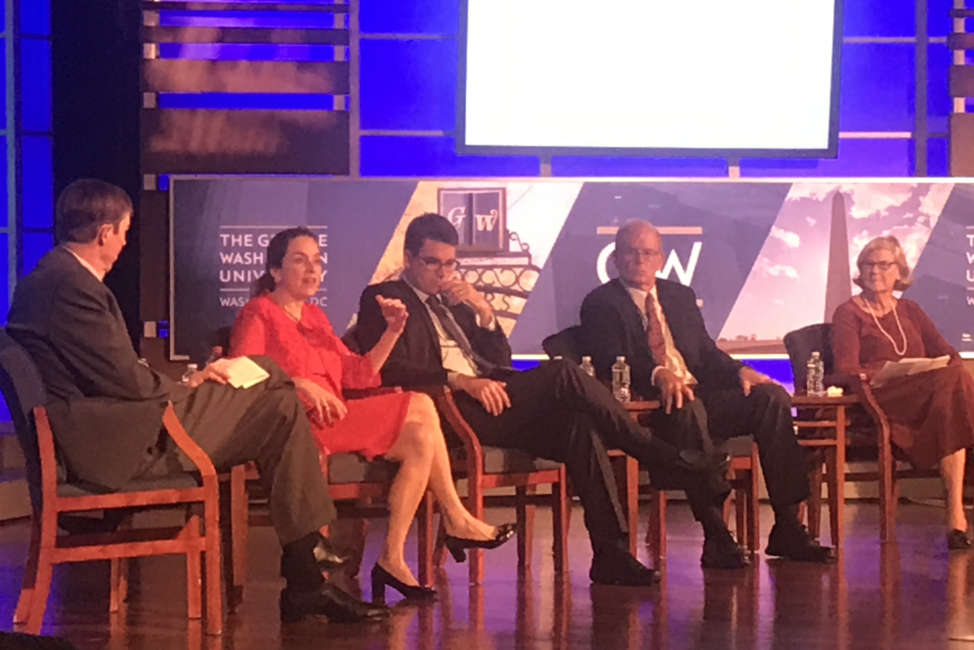 From left: Jonathan Bruel talks with current OMB DDM Margaret Weichert and three former DDMs, Andrew Mayock, Clay Johnson and Sally Katzen, At the 20th anniversary event for the IBM Center for the Business of Government.