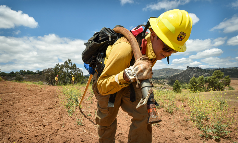 Practice makes perfect: firefighter Nick Vallardo trains with an engine crew as they prepare for the coming wildfire season. (Lisa Cox, U.S. Fish & Wildlife Service)

