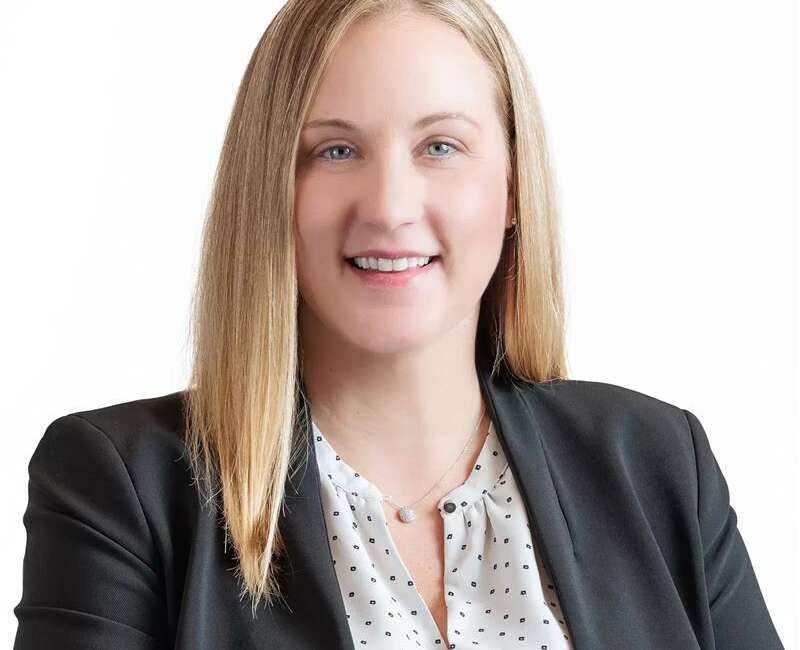 Laura Stash headshot